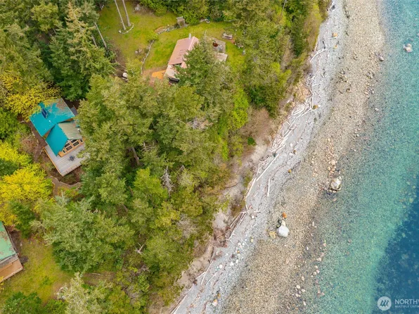 82 Eliza Island, Bellingham, WA 98225