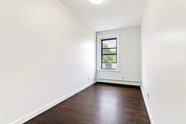 Rented by Cooper & Cooper Real Estate | media 14