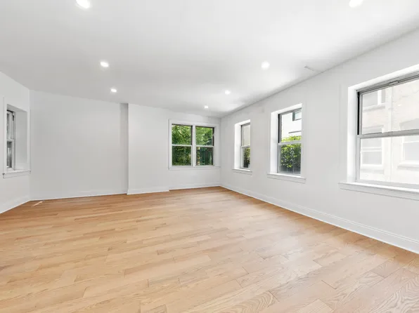 38 West 11th Street image 5 of 8