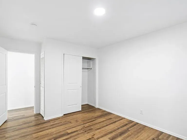 9725 N Gleason Rd — Photo 4