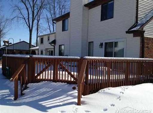 2nd image of 26089 Birchcrest Dr