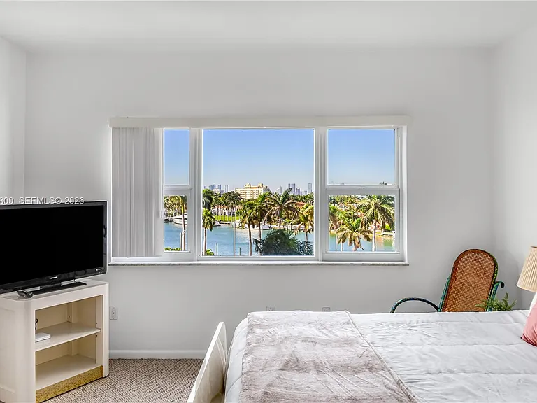 4925 Collins Ave #5F — Photo 12