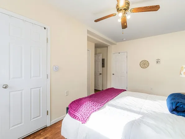 50 Glenwood Avenue image 22 of 30