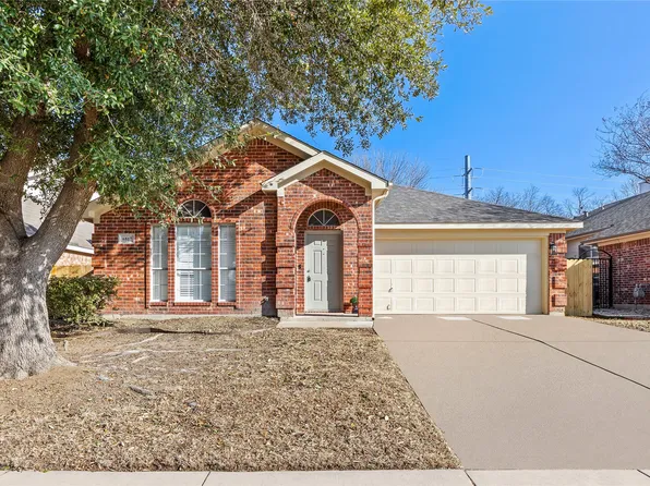 6817 Coldwater Canyon Rd, Fort Worth, TX 76132
