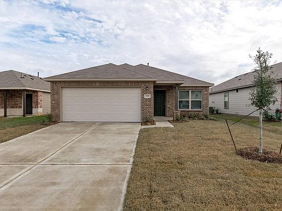 3rd image of 199 Bellewood Manor Dr