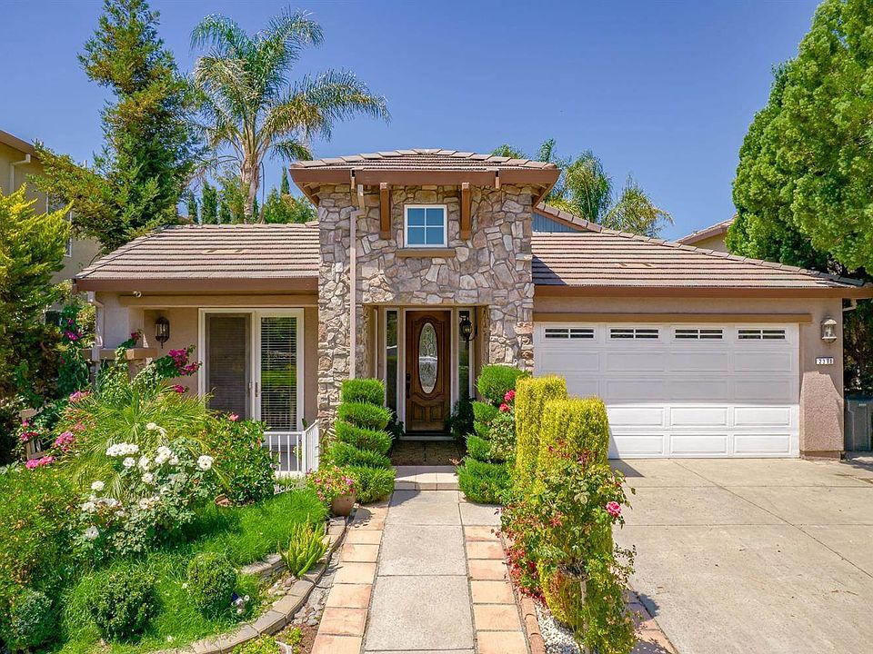 1st image of 2371 Ortiz Ave