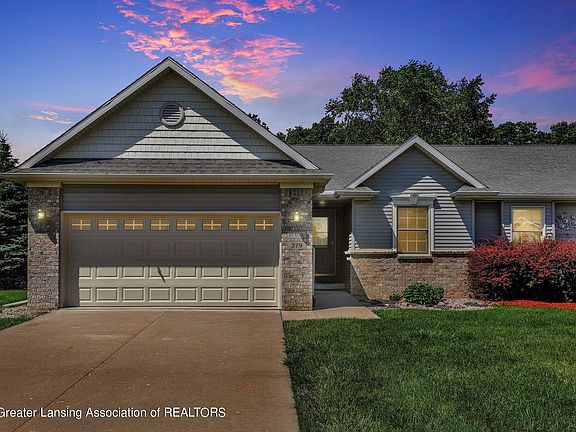 2nd image of 279 Vansickle Dr #17