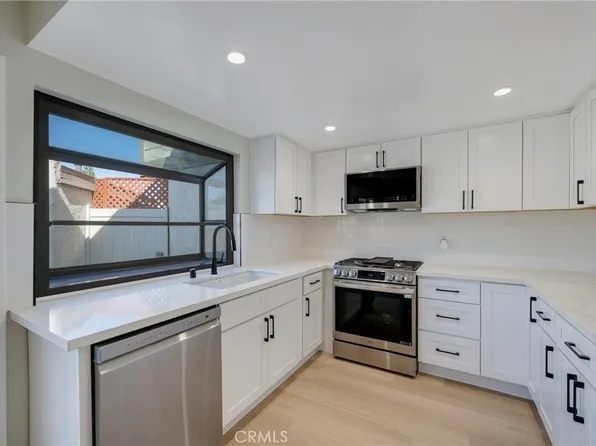 2870 N Cottonwood St Unit 3, Orange, CA 92865