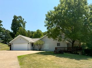 198 Sunset Dr, Waynesville, MO 65583