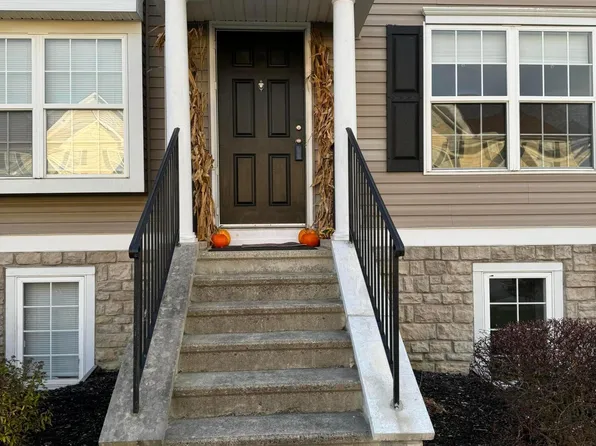 6491 Nottinghill Trail Dr #7, Canal Winchester, OH 43110