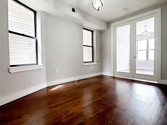 5th image of 619 Bramhall Ave #1-F