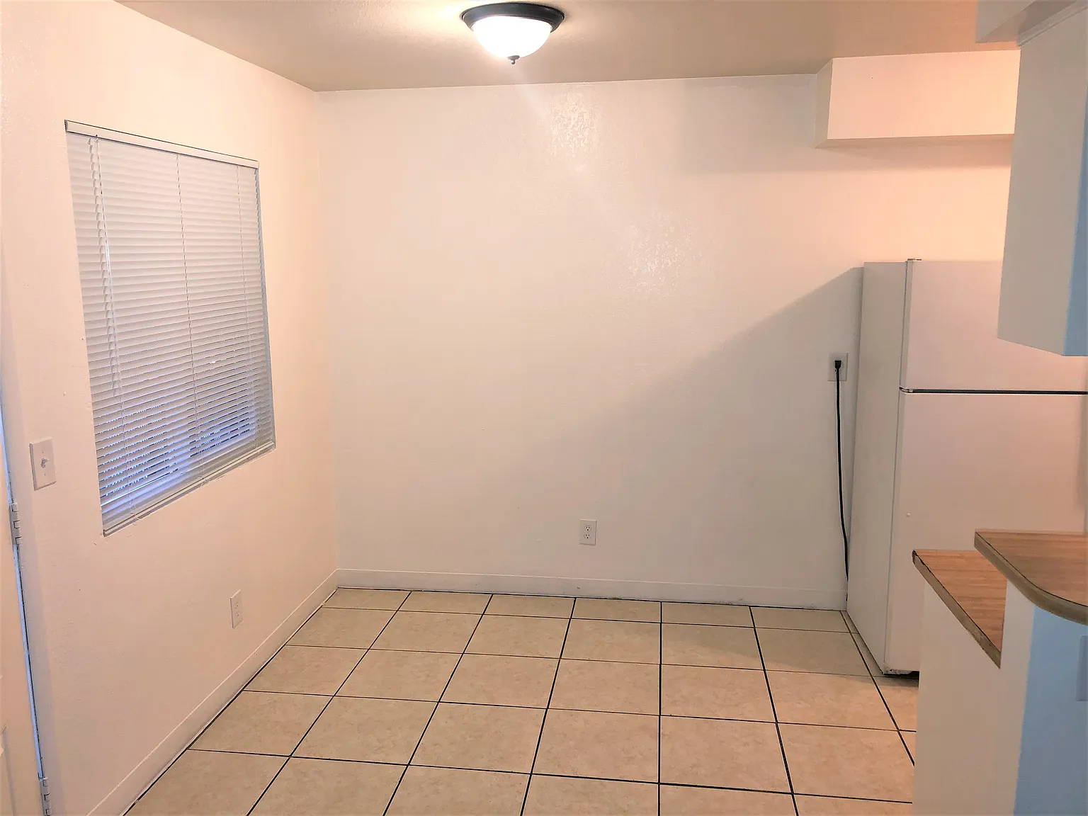 2 bed, 867 sqft, $995 — Photo 2