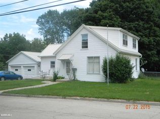 604 S Jackson St, Mount Carroll, IL 61053