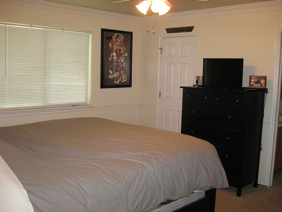 1st image of 586 Mayo Dr
