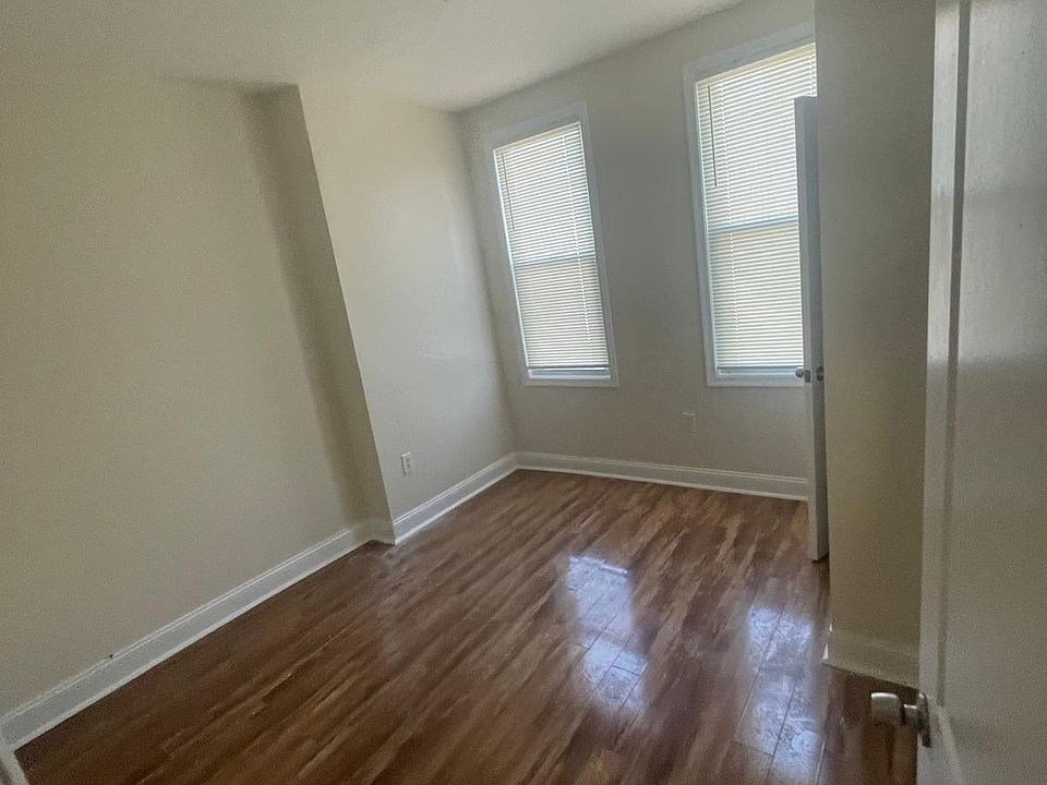 1st image of 5215 Kershaw St