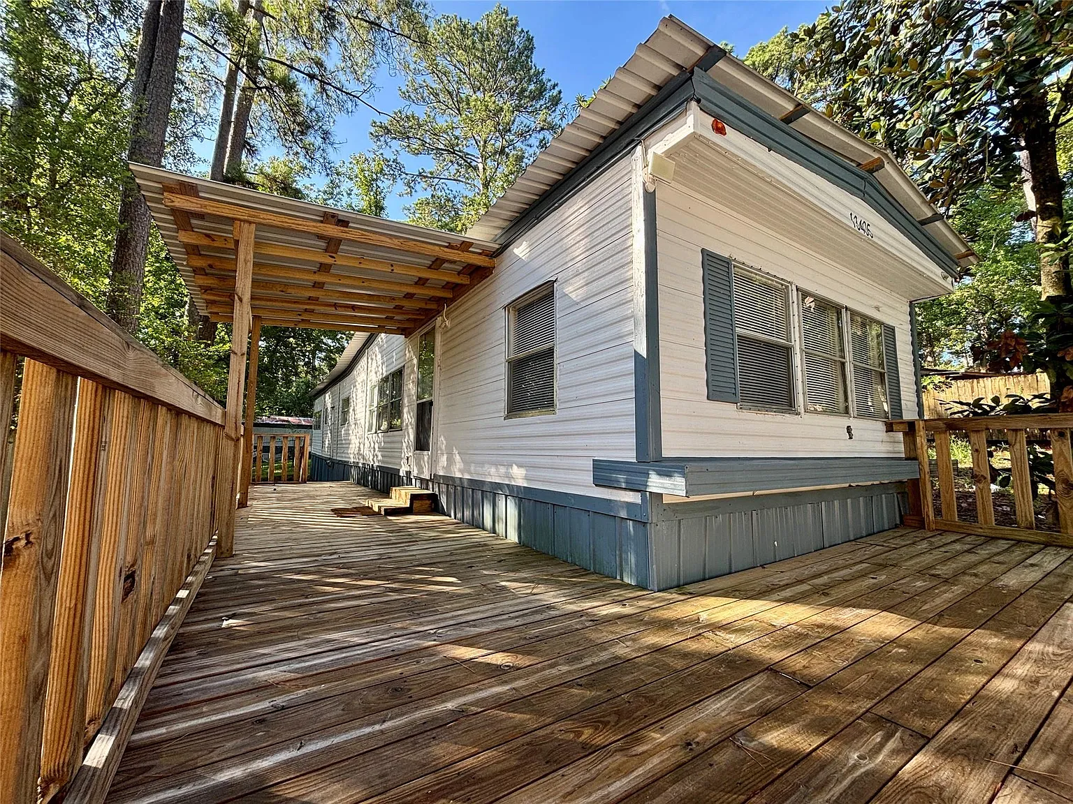 2 bed, 1.0 bath, 952 sqft, $1,075 — Photo 1