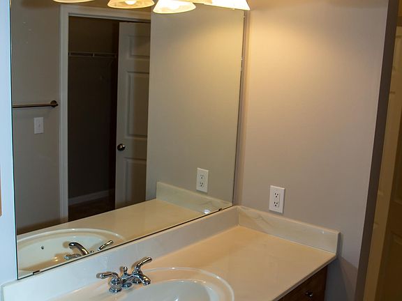 4th image of 12949 Centre Park Cir APT 106