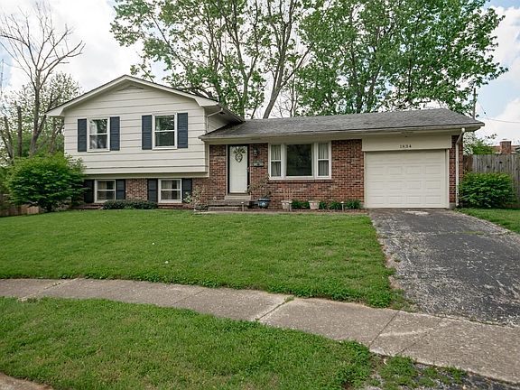2nd image of 1834 Shiloh Ct