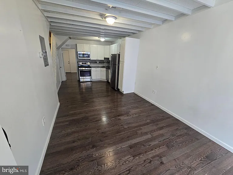 712 S Randolph St — Photo 2