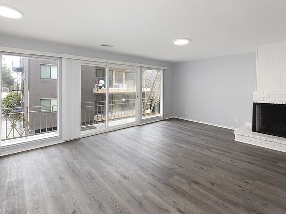 4th image of 25 Glendale St #2
