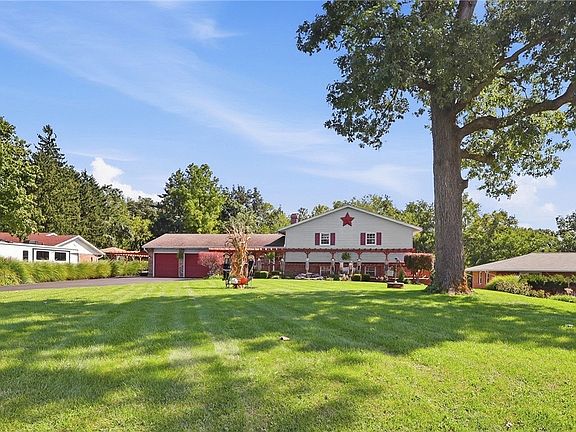 2nd image of 500 Bowman Rd