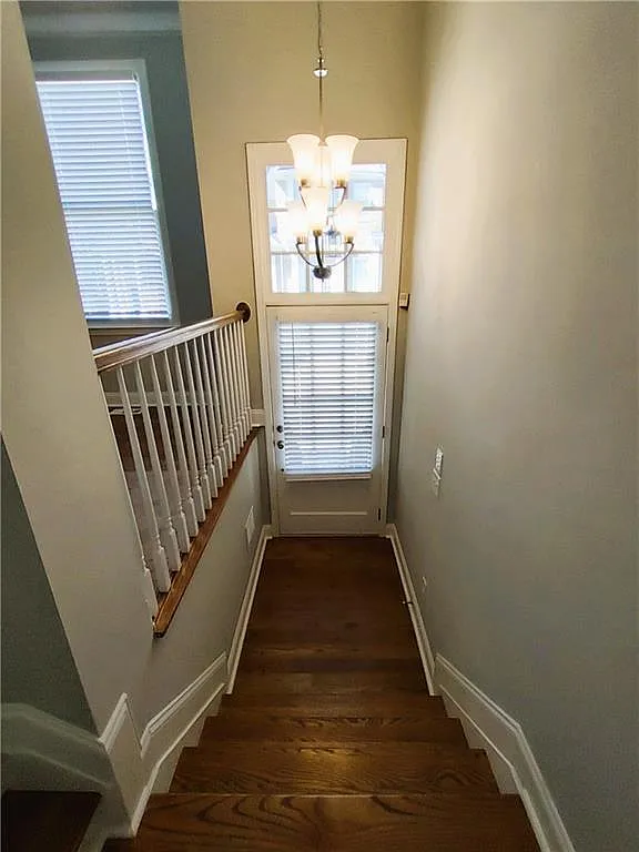 4 bed, 3.5 bath, 2990 sqft, $3,500 — Photo 4