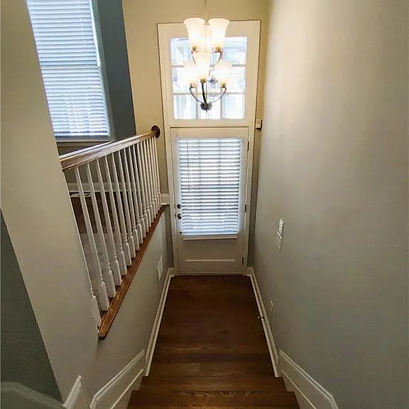 211 Creekway Xing SE — Photo 4