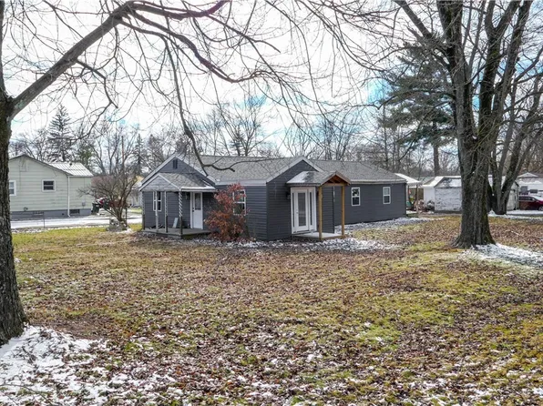 414 Maple Dr, Newton Falls, OH 44444