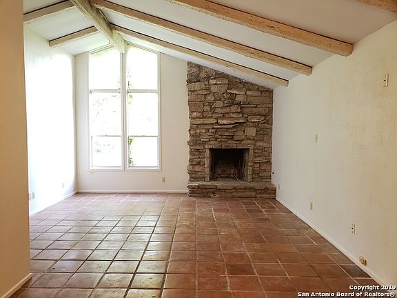 5th image of 3941 Beckwood Dr