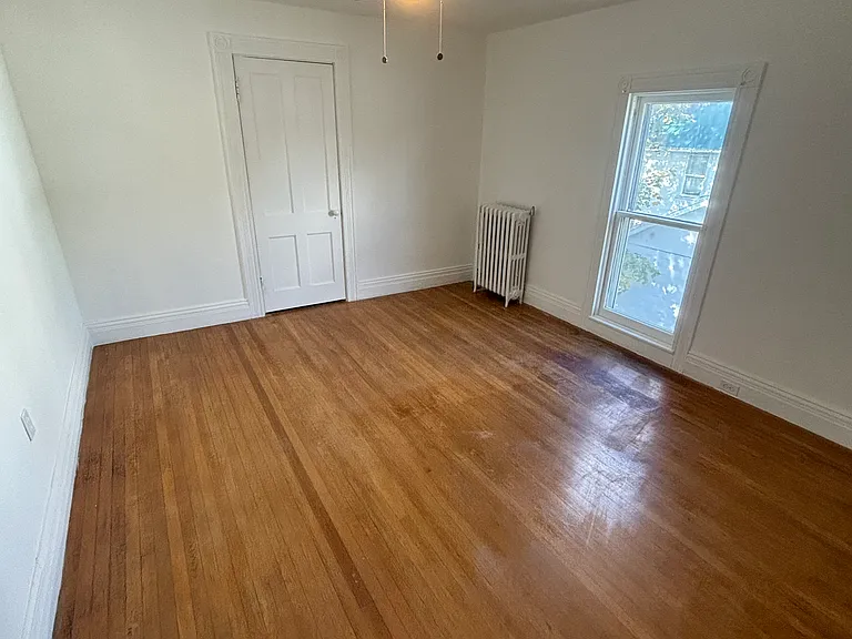 15 Walnut St #2 — Photo 6