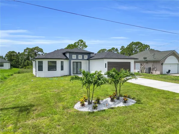 2505 40th St SW, Lehigh Acres, FL 33976