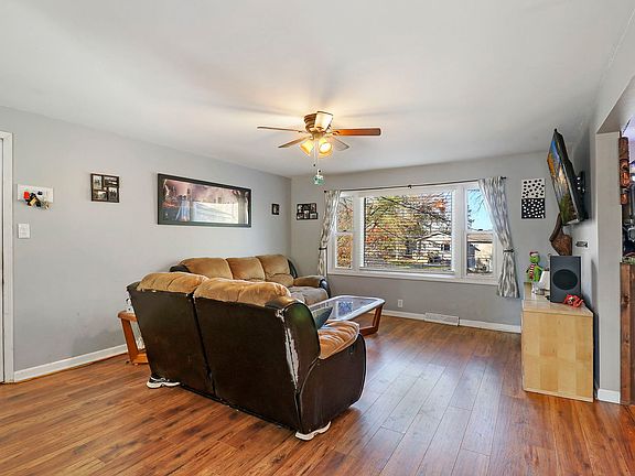 2nd image of 38585 N Hilltop Ave