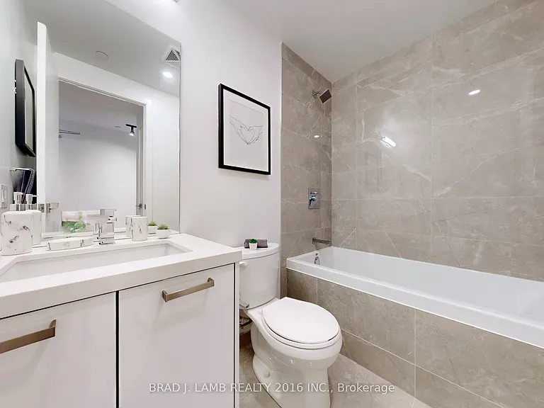 55 Ontario St #718 — Photo 14