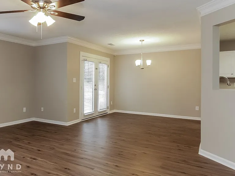 712 Raindrops Rd — Photo 7