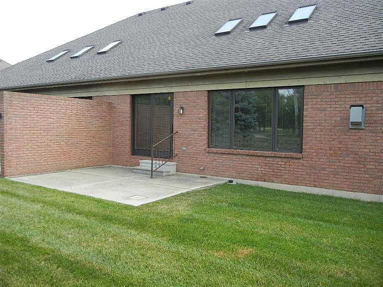 1st image of 7121 Salem Crossing Pl