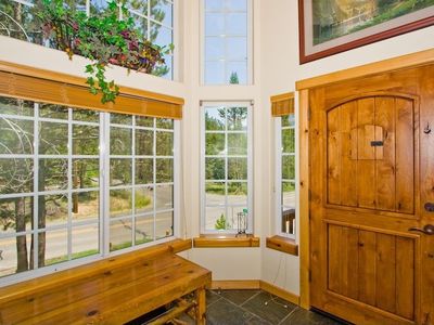 1569 Zapotec Dr, South Lake Tahoe, CA, 96150