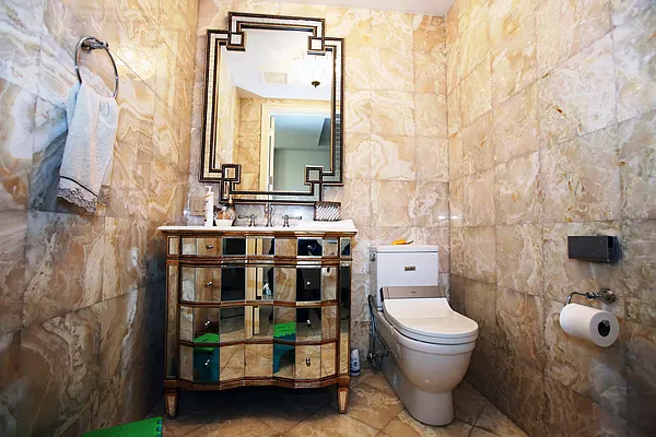 Sold by City Express Realty LLC | media 18