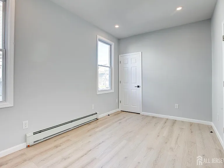 34-36 Millington Ave #1 — Photo 7