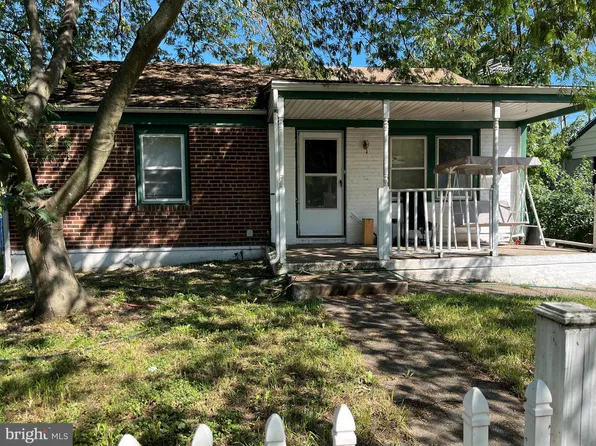 2205 Liberator St, Levittown, PA 19057