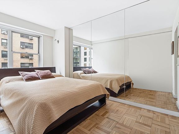 3rd image of 136 E 56th St APT 7E