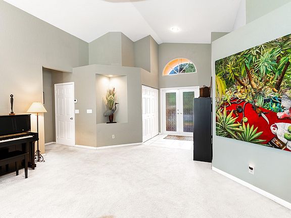 4th image of 3245 NW 22nd Avenue
