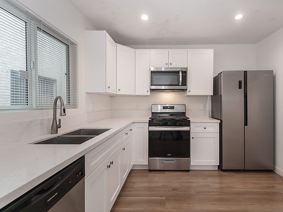 Kitchen with Appliances