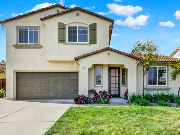 212 Via Del Sol, Vacaville, CA 95687