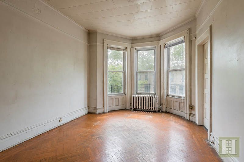 2nd image of 1481 Jefferson Ave
