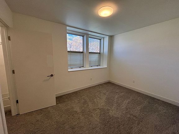 4th image of 11 Fuller Ave SE #205