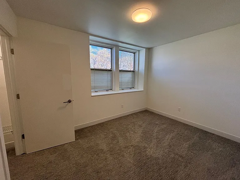 11 Fuller Ave SE — Photo 4