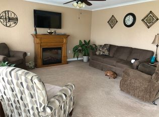 411 W Oak St, New Baden, IL