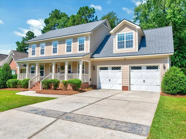 366 Orchard Falls Dr, Spring Lake, NC 28390