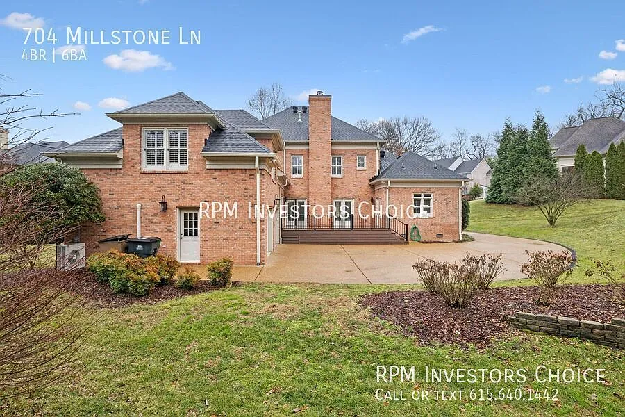 Gorgeous 4 bdrm/3.5 bath home on cul-de-sac in the Heart of Green Hills! — Photo 3