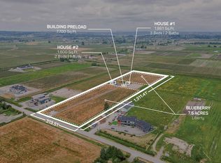 17027 40th Ave, Surrey, BC V3Z 1C8